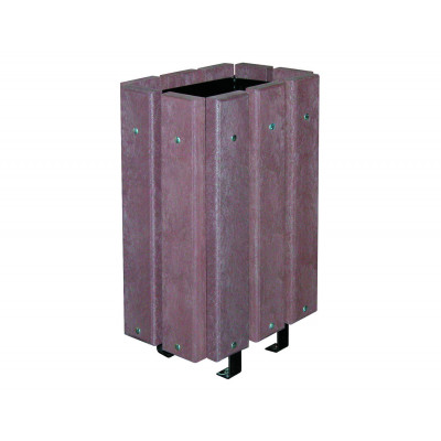 2 bancs en plastique... 2